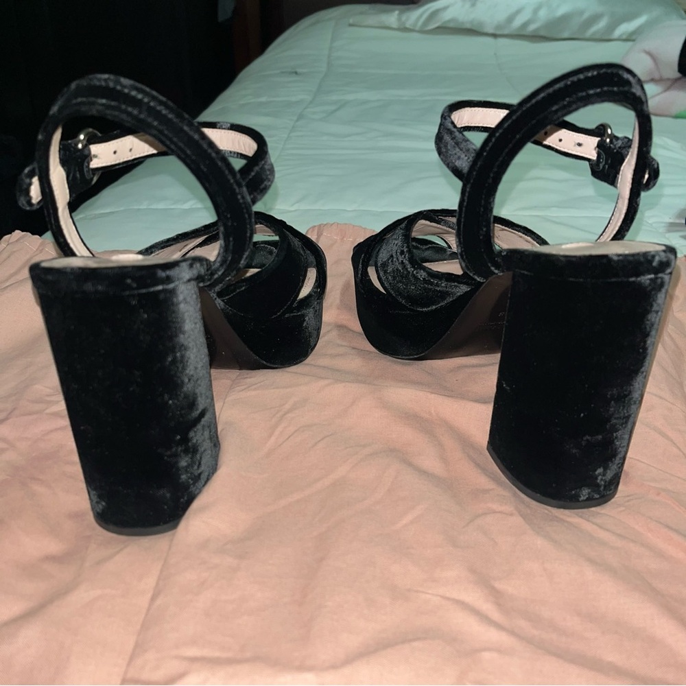 Miu Miu Black Platform Shoes with Strappy Details - Picture 6 of 7
